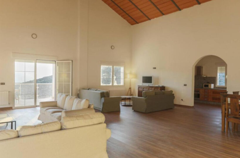 FINCA GANADERA CON ALOJAMIENTO TURISTICO