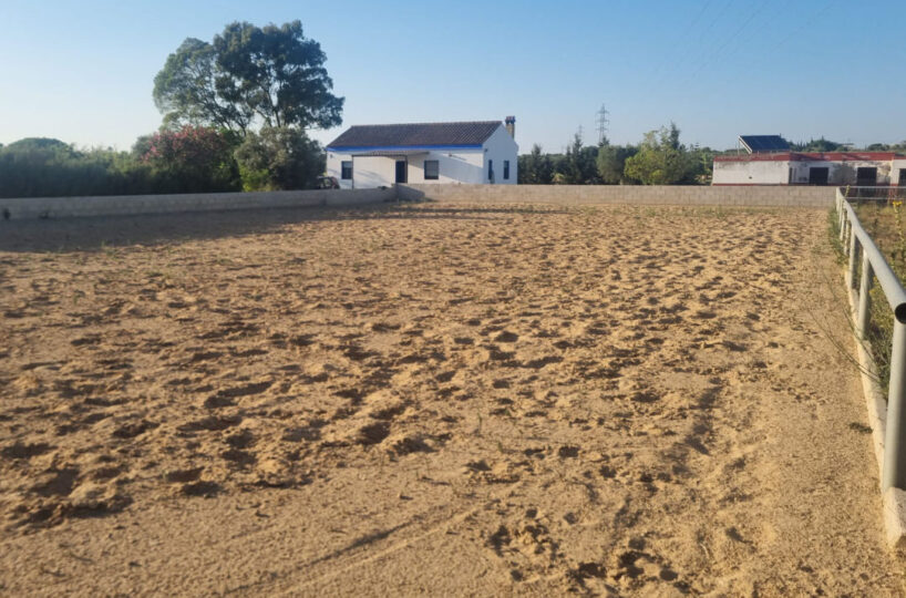 Finca ecuestre cerca de Cádiz en venta.