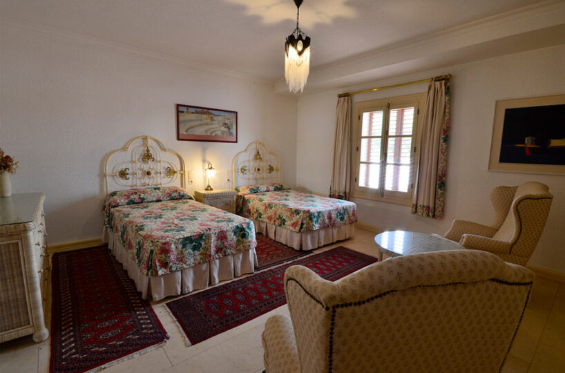 Luxury Equestrian Estate with Magnificent Cortijo.