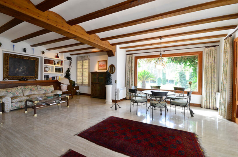 Luxury Equestrian Estate with Magnificent Cortijo.
