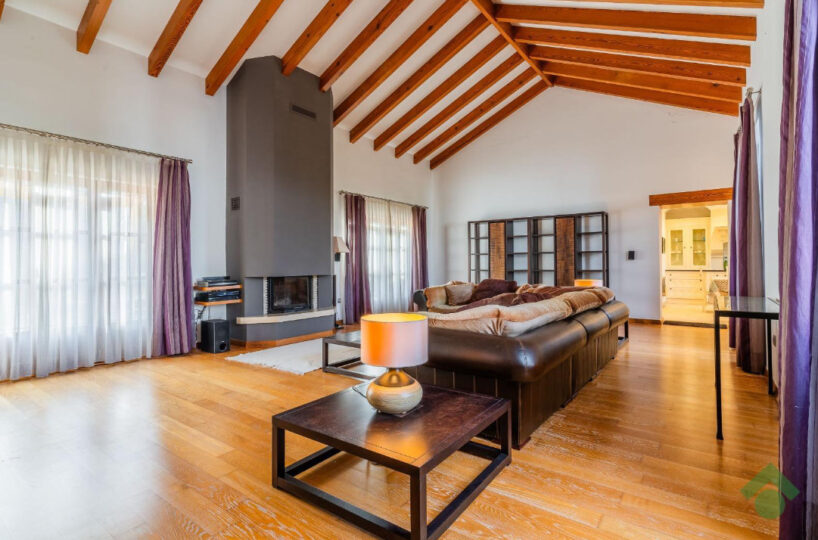 EQUESTRIAN PROPERTY NEAR VERJER DE LA FRONTERA
