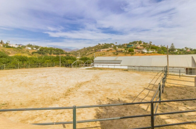 Equestrian Estate with Andalusian Cortijo near the Beaches of Málaga