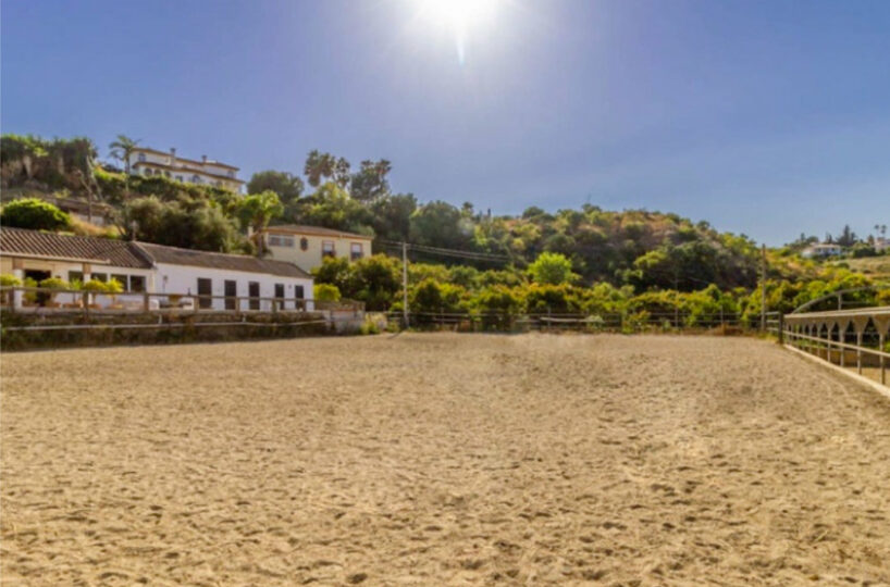 Equestrian Estate with Andalusian Cortijo near the Beaches of Málaga
